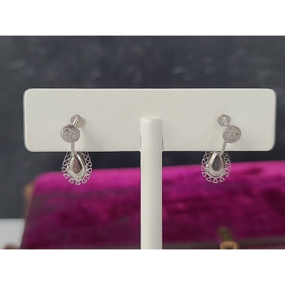 B. David Clear Rhinestone Dangling Clip-on Earrings - Picture 7 of 10